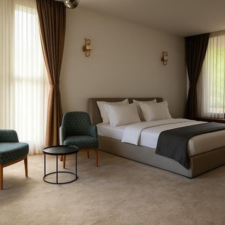 Resort Ujevara E Drinit Peje Bagian luar foto