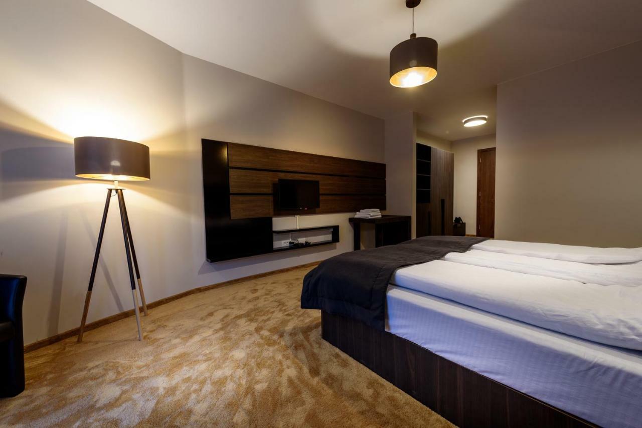 Resort Ujevara E Drinit Peje Bagian luar foto