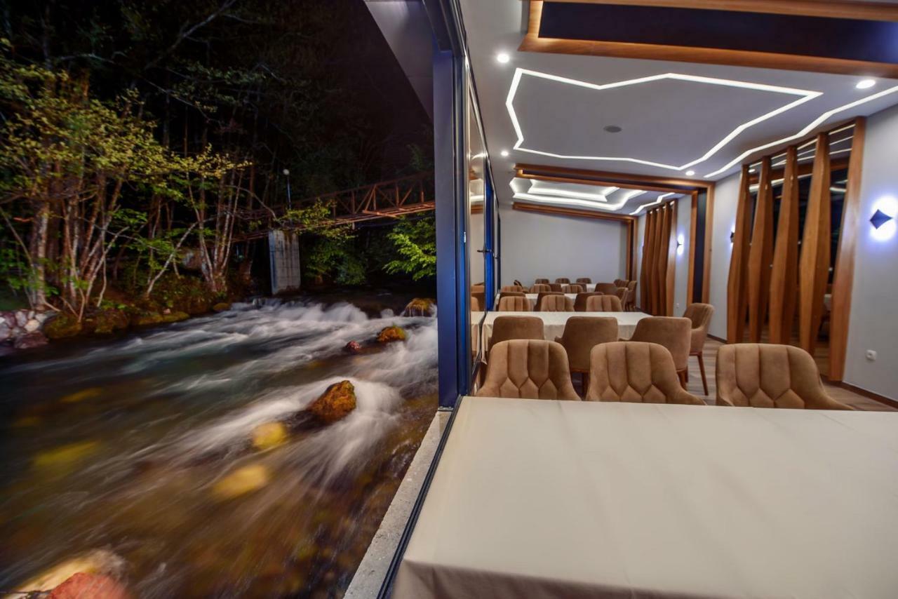 Resort Ujevara E Drinit Peje Bagian luar foto